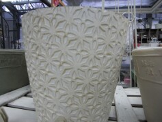 レース模様の鉢