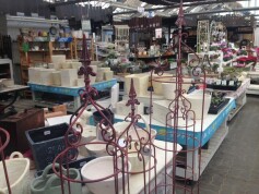 アンティーク風のオベリスク