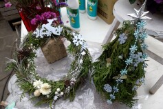 フレッシュな素材で作るリースまたはツリー講習会☆